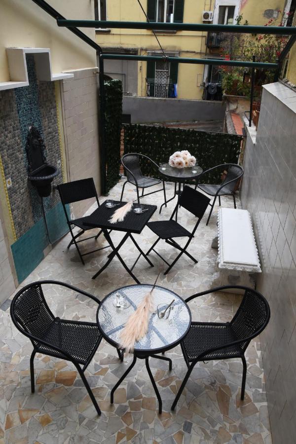 Napul'E Bed & Breakfast Naples Exterior photo
